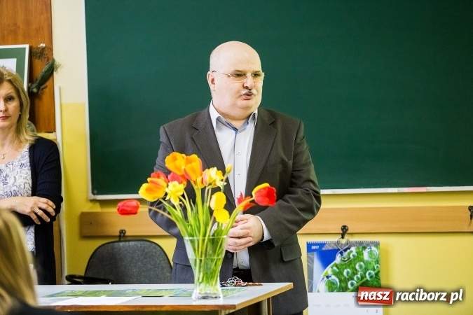 Zdjęcie w galerii na portalu naszraciborz.pl: XI Powiatowy Konkurs Ekologiczny i śniadanie ekologiczne w II LO wiadomości z regionu