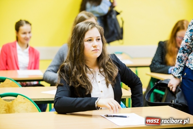 Zdjęcie w galerii na portalu naszraciborz.pl: XI Powiatowy Konkurs Ekologiczny i śniadanie ekologiczne w II LO wiadomości z regionu