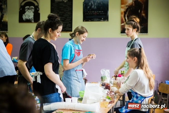 Zdjęcie w galerii na portalu naszraciborz.pl: XI Powiatowy Konkurs Ekologiczny i śniadanie ekologiczne w II LO wiadomości z regionu