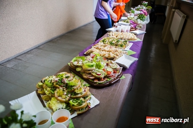 Zdjęcie w galerii na portalu naszraciborz.pl: XI Powiatowy Konkurs Ekologiczny i śniadanie ekologiczne w II LO wiadomości z regionu