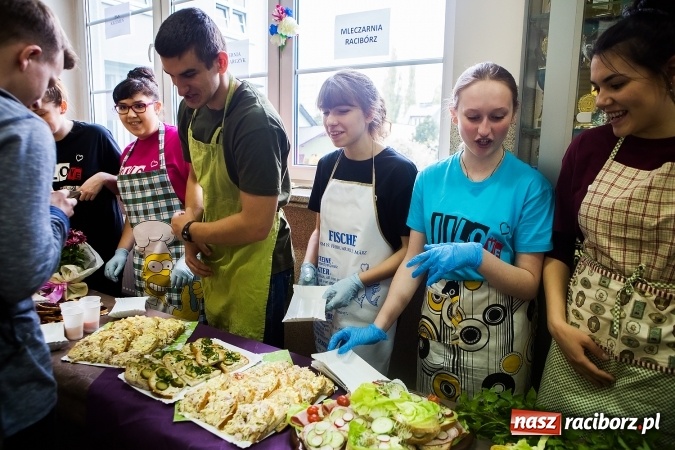 Zdjęcie w galerii na portalu naszraciborz.pl: XI Powiatowy Konkurs Ekologiczny i śniadanie ekologiczne w II LO wiadomości z regionu