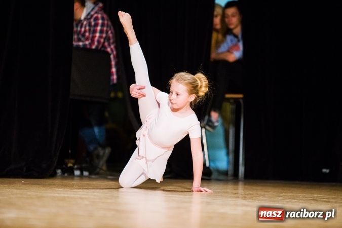 Zdjęcie w galerii na portalu naszraciborz.pl: Eliminacje Giełdy Talentów w Raciborskim Centrum Kultury wiadomości z regionu