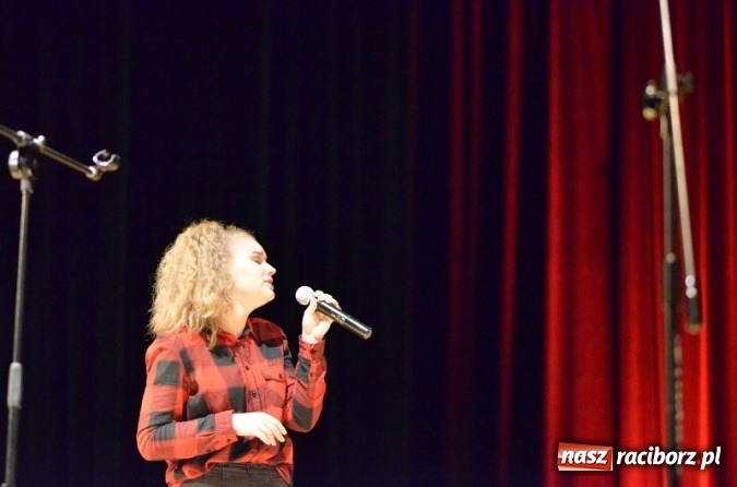 Zdjęcie w galerii na portalu naszraciborz.pl: Eliminacje Giełdy Talentów w Raciborskim Centrum Kultury wiadomości z regionu