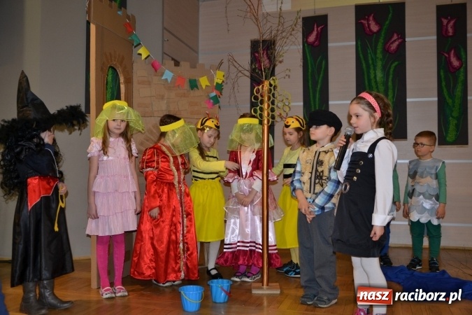 Zdjęcie w galerii na portalu naszraciborz.pl: XXV Międzynarodowy Przegląd Teatrzyków Przedszkolnych – dzień pierwszy  wiadomości z regionu