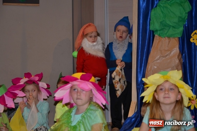 Zdjęcie w galerii na portalu naszraciborz.pl: XXV Międzynarodowy Przegląd Teatrzyków Przedszkolnych – dzień pierwszy  wiadomości z regionu