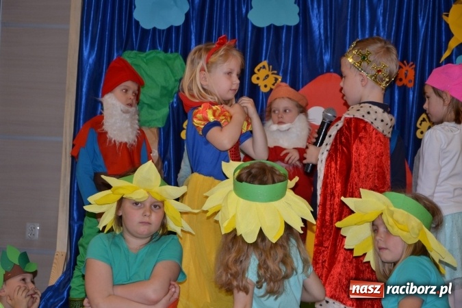 Zdjęcie w galerii na portalu naszraciborz.pl: XXV Międzynarodowy Przegląd Teatrzyków Przedszkolnych – dzień pierwszy  wiadomości z regionu