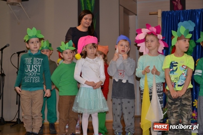 Zdjęcie w galerii na portalu naszraciborz.pl: XXV Międzynarodowy Przegląd Teatrzyków Przedszkolnych – dzień pierwszy  wiadomości z regionu