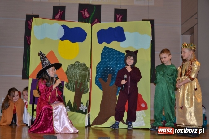 Zdjęcie w galerii na portalu naszraciborz.pl: XXV Międzynarodowy Przegląd Teatrzyków Przedszkolnych – dzień pierwszy  wiadomości z regionu