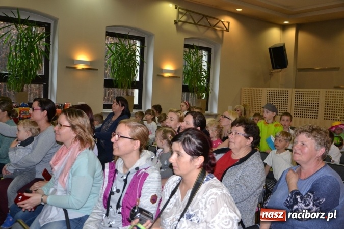 Zdjęcie w galerii na portalu naszraciborz.pl: XXV Międzynarodowy Przegląd Teatrzyków Przedszkolnych – dzień pierwszy  wiadomości z regionu