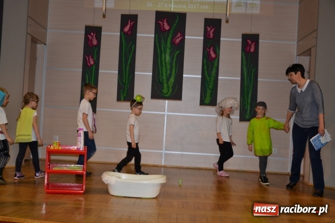 Zdjęcie w galerii na portalu naszraciborz.pl: XXV Międzynarodowy Przegląd Teatrzyków Przedszkolnych – dzień pierwszy  wiadomości z regionu