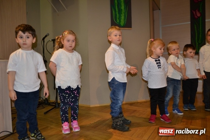 Zdjęcie w galerii na portalu naszraciborz.pl: XXV Międzynarodowy Przegląd Teatrzyków Przedszkolnych – dzień pierwszy  wiadomości z regionu