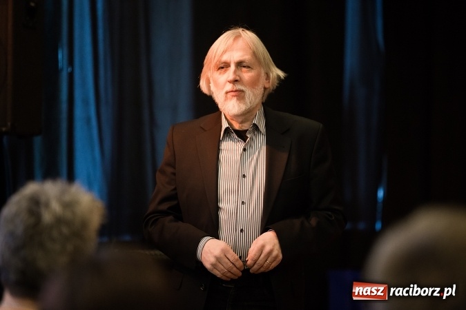 Zdjęcie w galerii na portalu naszraciborz.pl: Uroczyste wręczenie dyplomów na kierunku architektura PWSZ w Raciborzu  wiadomości z regionu