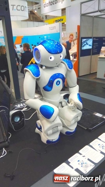 Zdjęcie w galerii na portalu naszraciborz.pl: Uczniowie Mechanika na targach CeMAT w Hanowerze  wiadomości z regionu