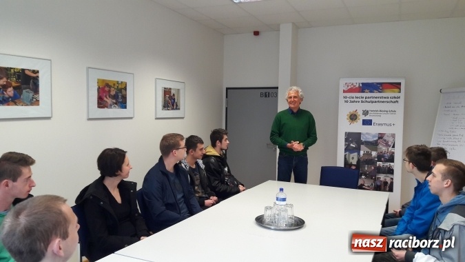 Zdjęcie w galerii na portalu naszraciborz.pl: Uczniowie Mechanika na targach CeMAT w Hanowerze  wiadomości z regionu