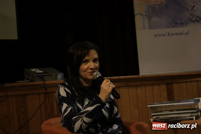 Zdjęcie w galerii na portalu naszraciborz.pl: O Śląsku i prozie codziennego życia na tle wielkiej historii - czeska pisarka Eva Tvrdá w Krzanowicach  wiadomości z regionu