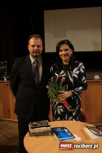 Zdjęcie w galerii na portalu naszraciborz.pl: O Śląsku i prozie codziennego życia na tle wielkiej historii - czeska pisarka Eva Tvrdá w Krzanowicach  wiadomości z regionu