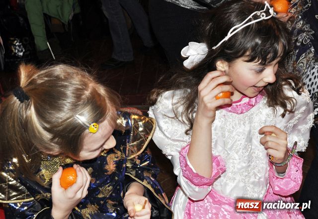 Zdjęcie w galerii na portalu naszraciborz.pl: Dziecięcy karnawał na wesoło wiadomości z regionu