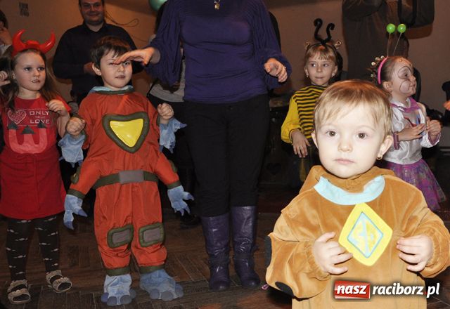 Zdjęcie w galerii na portalu naszraciborz.pl: Dziecięcy karnawał na wesoło wiadomości z regionu