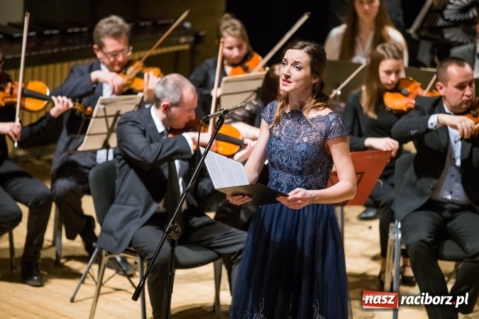 Zdjęcie w galerii na portalu naszraciborz.pl: Koncert wielkanocny w hołdzie św. Papieżowi Janowi Pawłowi II wiadomości z regionu