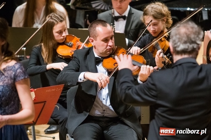 Zdjęcie w galerii na portalu naszraciborz.pl: Koncert wielkanocny w hołdzie św. Papieżowi Janowi Pawłowi II wiadomości z regionu