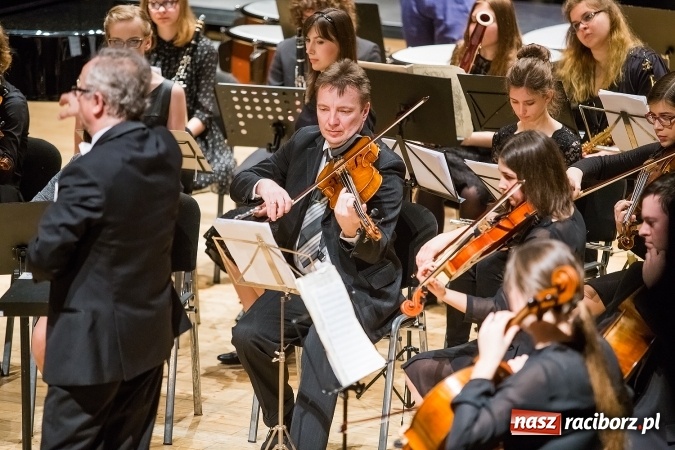 Zdjęcie w galerii na portalu naszraciborz.pl: Koncert wielkanocny w hołdzie św. Papieżowi Janowi Pawłowi II wiadomości z regionu
