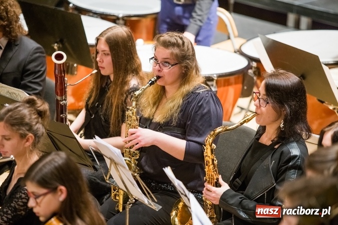 Zdjęcie w galerii na portalu naszraciborz.pl: Koncert wielkanocny w hołdzie św. Papieżowi Janowi Pawłowi II wiadomości z regionu