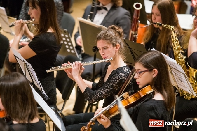 Zdjęcie w galerii na portalu naszraciborz.pl: Koncert wielkanocny w hołdzie św. Papieżowi Janowi Pawłowi II wiadomości z regionu