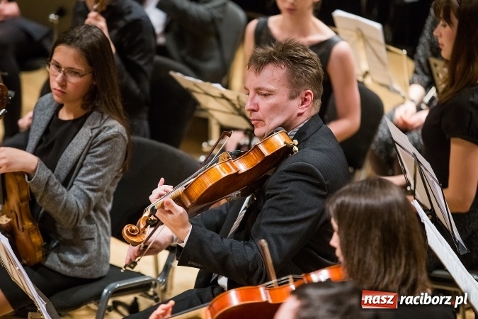 Zdjęcie w galerii na portalu naszraciborz.pl: Koncert wielkanocny w hołdzie św. Papieżowi Janowi Pawłowi II wiadomości z regionu