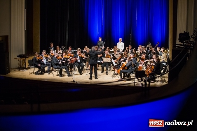 Zdjęcie w galerii na portalu naszraciborz.pl: Koncert wielkanocny w hołdzie św. Papieżowi Janowi Pawłowi II wiadomości z regionu