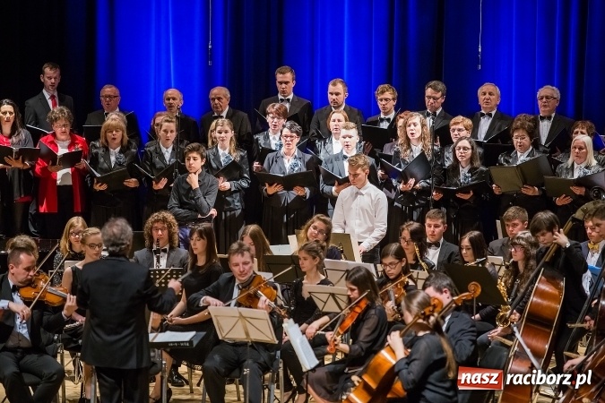 Zdjęcie w galerii na portalu naszraciborz.pl: Koncert wielkanocny w hołdzie św. Papieżowi Janowi Pawłowi II wiadomości z regionu