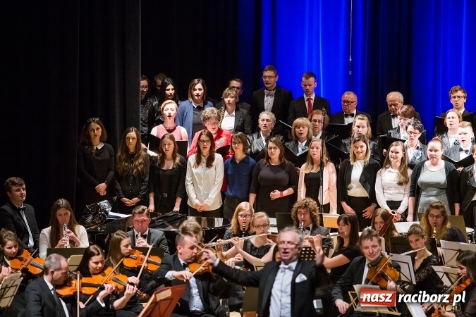 Zdjęcie w galerii na portalu naszraciborz.pl: Koncert wielkanocny w hołdzie św. Papieżowi Janowi Pawłowi II wiadomości z regionu