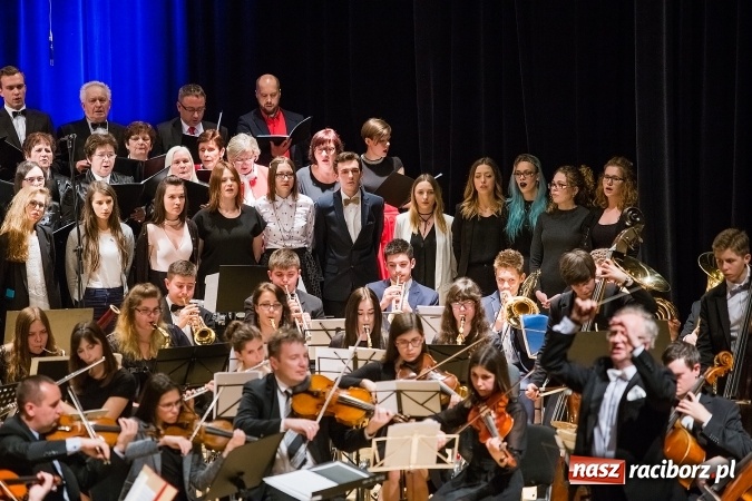 Zdjęcie w galerii na portalu naszraciborz.pl: Koncert wielkanocny w hołdzie św. Papieżowi Janowi Pawłowi II wiadomości z regionu