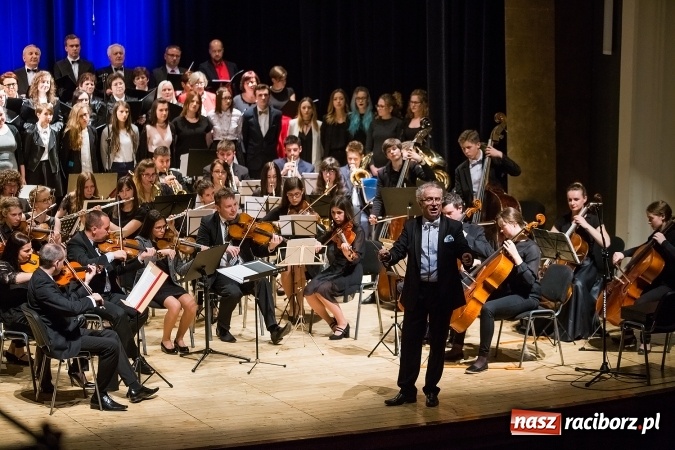 Zdjęcie w galerii na portalu naszraciborz.pl: Koncert wielkanocny w hołdzie św. Papieżowi Janowi Pawłowi II wiadomości z regionu