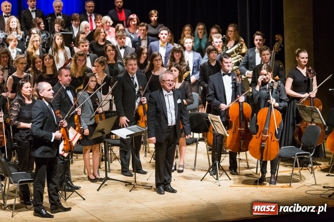 Zdjęcie w galerii na portalu naszraciborz.pl: Koncert wielkanocny w hołdzie św. Papieżowi Janowi Pawłowi II wiadomości z regionu