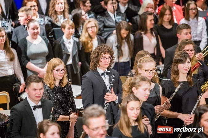 Zdjęcie w galerii na portalu naszraciborz.pl: Koncert wielkanocny w hołdzie św. Papieżowi Janowi Pawłowi II wiadomości z regionu