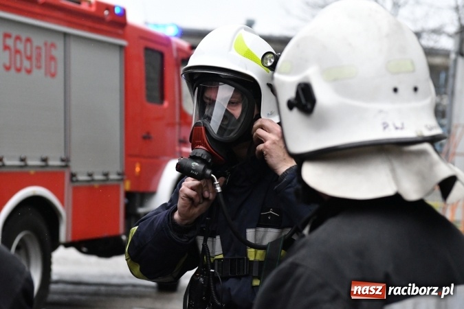 Zdjęcie w galerii na portalu naszraciborz.pl:  Strażacy ćwiczyli w Odlewni Rafamet wiadomości z regionu