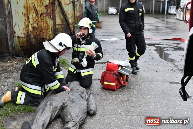 Zdjęcie w galerii na portalu naszraciborz.pl:  Strażacy ćwiczyli w Odlewni Rafamet wiadomości z regionu
