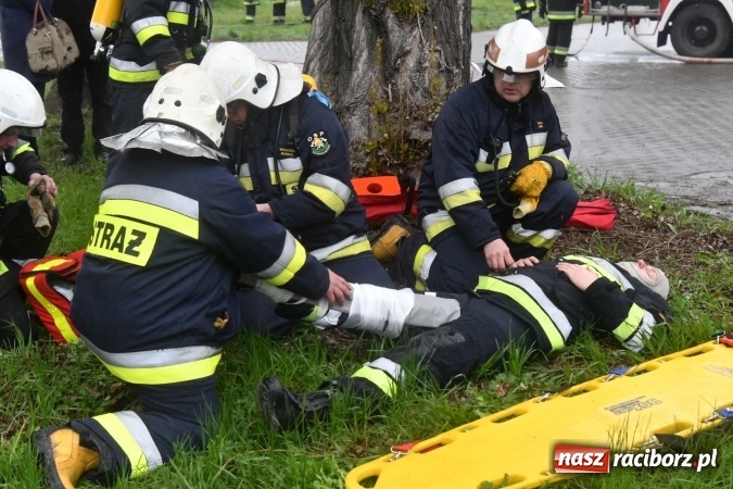Zdjęcie w galerii na portalu naszraciborz.pl:  Strażacy ćwiczyli w Odlewni Rafamet wiadomości z regionu