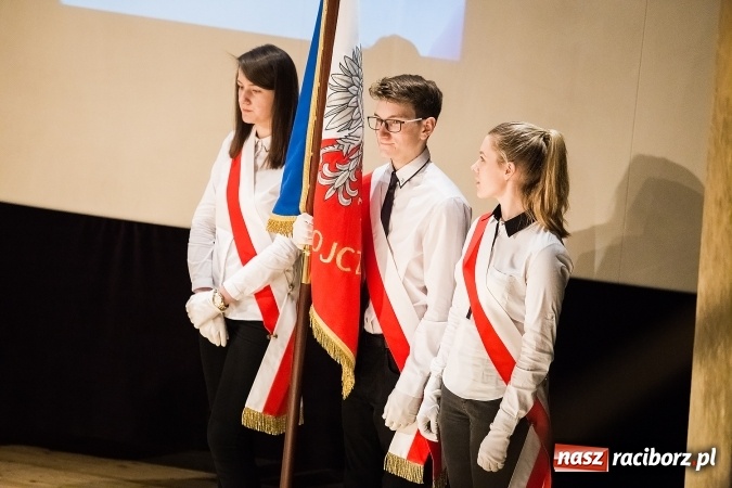 Zdjęcie w galerii na portalu naszraciborz.pl: CKZiU nr 1 pożegnało dziś swoich absolwentów wiadomości z regionu