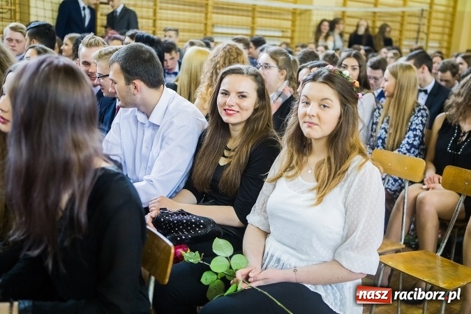 Zdjęcie w galerii na portalu naszraciborz.pl: II LO pożegnało maturzystów. Teraz już tylko egzamin dojrzałości wiadomości z regionu