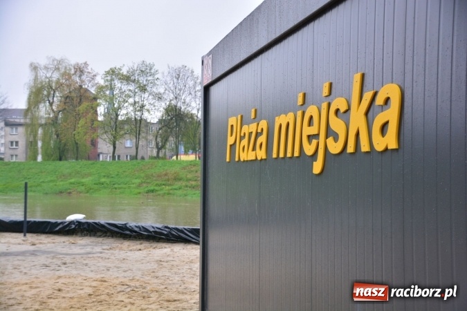 Zdjęcie w galerii na portalu naszraciborz.pl: W piątek rano przez Racibórz przejdzie kulminacyjna fala powodziowa. Plaży grozi zalanie! wiadomości z regionu
