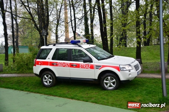 Zdjęcie w galerii na portalu naszraciborz.pl: W piątek rano przez Racibórz przejdzie kulminacyjna fala powodziowa. Plaży grozi zalanie! wiadomości z regionu