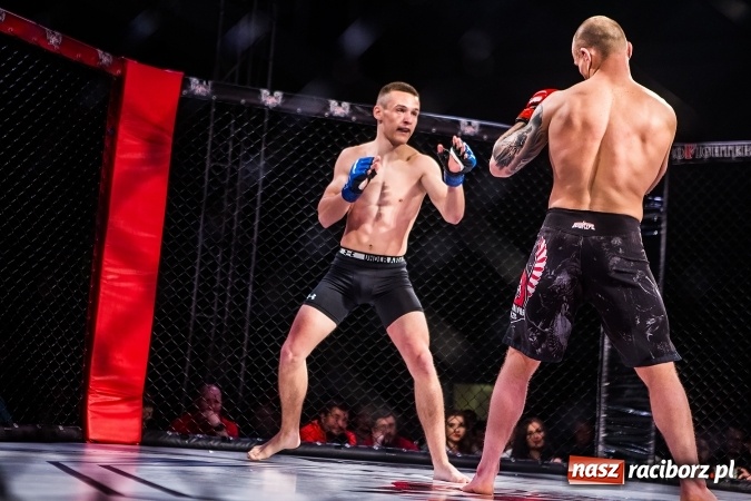 Zdjęcie w galerii na portalu naszraciborz.pl: Kuźnia Raciborska czy Racibórz? Gdzie zabrzmi bęben bitewny na gali MMA  wiadomości z regionu