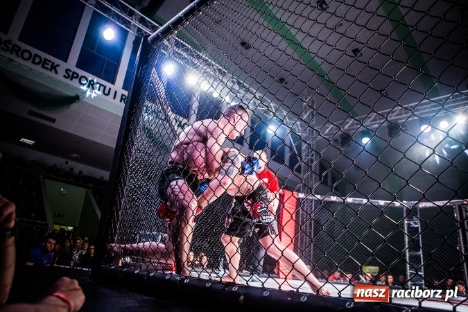 Zdjęcie w galerii na portalu naszraciborz.pl: Kuźnia Raciborska czy Racibórz? Gdzie zabrzmi bęben bitewny na gali MMA  wiadomości z regionu