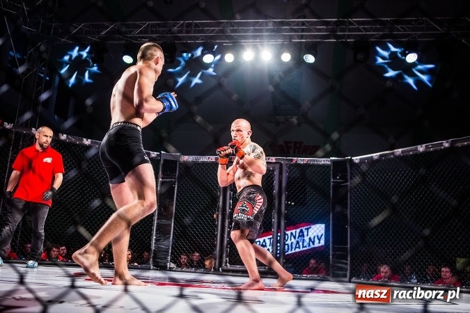 Zdjęcie w galerii na portalu naszraciborz.pl: Kuźnia Raciborska czy Racibórz? Gdzie zabrzmi bęben bitewny na gali MMA  wiadomości z regionu