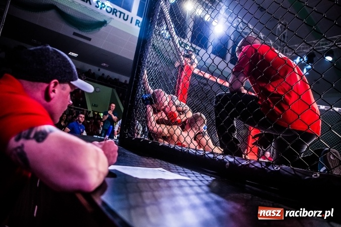 Zdjęcie w galerii na portalu naszraciborz.pl: Kuźnia Raciborska czy Racibórz? Gdzie zabrzmi bęben bitewny na gali MMA  wiadomości z regionu