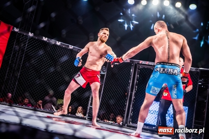 Zdjęcie w galerii na portalu naszraciborz.pl: Kuźnia Raciborska czy Racibórz? Gdzie zabrzmi bęben bitewny na gali MMA  wiadomości z regionu