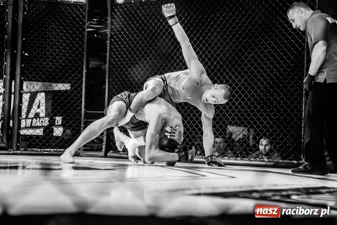 Zdjęcie w galerii na portalu naszraciborz.pl: Kuźnia Raciborska czy Racibórz? Gdzie zabrzmi bęben bitewny na gali MMA  wiadomości z regionu