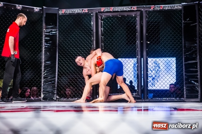 Zdjęcie w galerii na portalu naszraciborz.pl: Kuźnia Raciborska czy Racibórz? Gdzie zabrzmi bęben bitewny na gali MMA  wiadomości z regionu