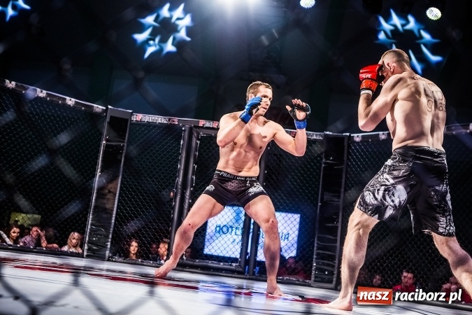 Zdjęcie w galerii na portalu naszraciborz.pl: Kuźnia Raciborska czy Racibórz? Gdzie zabrzmi bęben bitewny na gali MMA  wiadomości z regionu